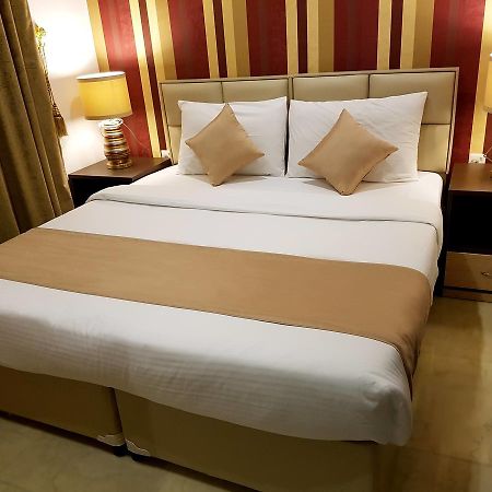 Al Muhanna Plaza Luxury Plus Salmiya Екстериор снимка